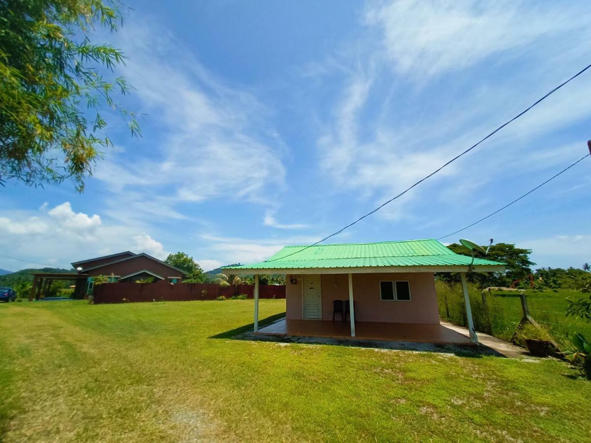 Villa Tempoyak Homestay ปันไตเจอนัง ภายนอก รูปภาพ